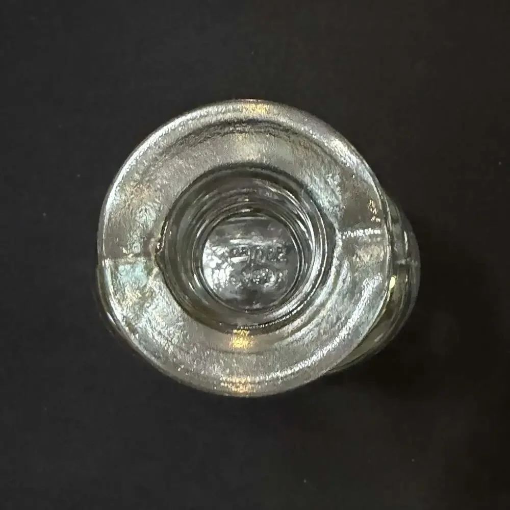 Unbranded clear glass